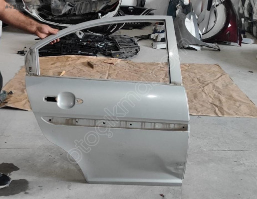HYUNDAİ ACCENT ERA GRİ SAĞ ÖN ARKA KAPI ORJINAL