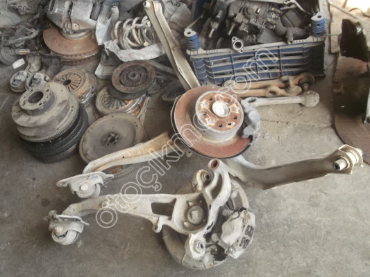 OPEL VECTRA B KASA SAĞ SOL  ARKA TAŞIYICILAR