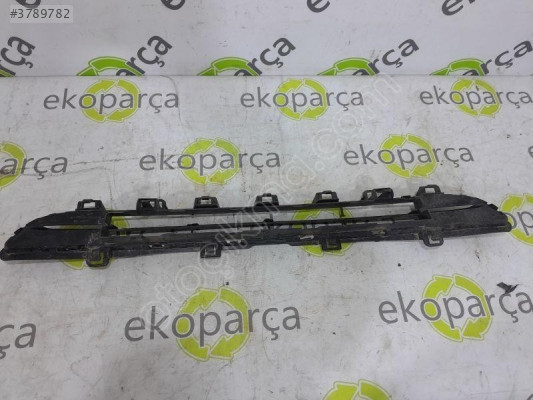 BMW X3 2011 2016 F25 ÖN TAMPON ÜST IZGARA 51117338493