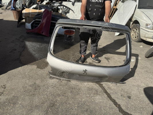 PEUGEOT 208 GRİ BAGAJ KAPAĞI ORJINAL