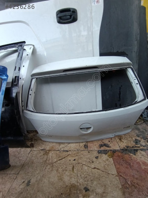 Volkswagen Polo bagaj kapağı orjinal çıkma parça
