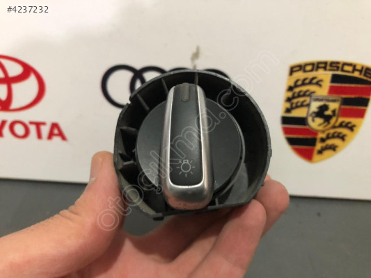 AUDİ A3 FAR ANAHTARI ORJİNAL