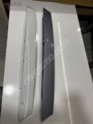 Renault Fluence Bagaj Kapağı Çıtası 848100022R