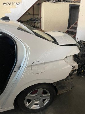 PEUGEOT 301 SOL ARKA ÇAMURLUK ORJİNAL ÇIKMA