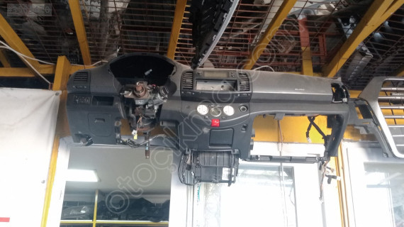 Nissan Micra göğüsluk çıkma