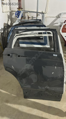 VOLKSWAGEN tiguan 16 24 sağ arka kapı ufak hasarlı