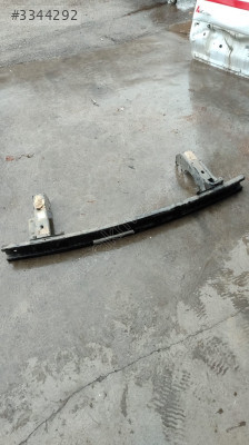 ford custom çıkma arka tampon demiri