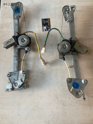 Mazda 626 Orijinal Ön Cam Krikosu 1998-2002