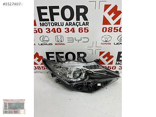 TOYOTA AURİS SAĞ FAR ÇIKMA ORJİNAL YEDEK PARÇA