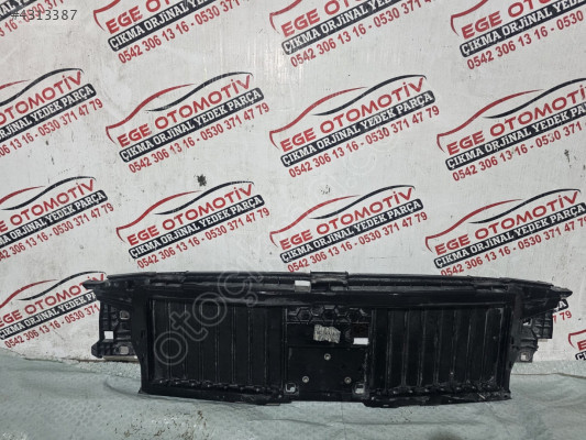 MERCEDES C SERİSİ W206 KASA RADYATÖR HAVALANDIRMA PERDESİ ORJINAL