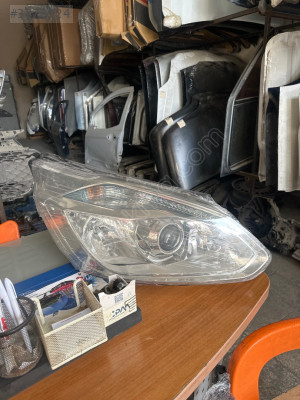 Custom sağ far
