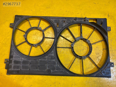 VW Golf V Radyatör Fanı Çıkma Orjinal 1K0121207J