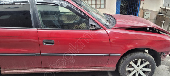Opel Astra F Sağ Ön Kapı Kırmızı BOŞ