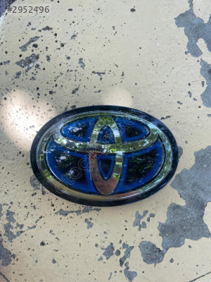 Toyota corolla hybrid ön panjur arması Orjinal çıkma 2019-2024