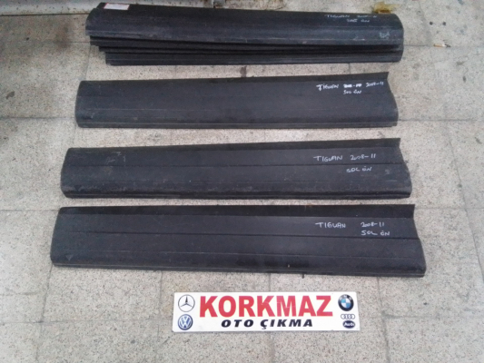 VOLKSWAGEN TIGUAN SAĞ SOL ÖN KAPI KAPLAMASI 2008-2011