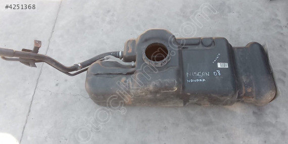 nissan navara 2008 4x4 çıkma orjinal yakıt deposu (son fiyat)