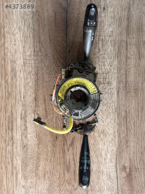 TOYOTA YARİS SİNYAL-SİLECEK KOL TAKIMI