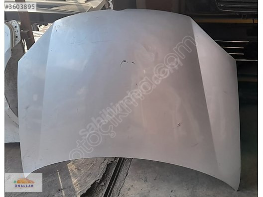 VW GOLF 5 KAPUT 'ÜNALLAR OTO ÇIKMA YEDEK PARÇA' DA