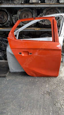 Opel corsa F Çıkma Sağ Arka Kapı