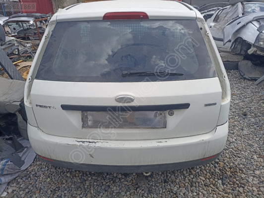 Ford Fiesta Van Arka bagaj kapağı