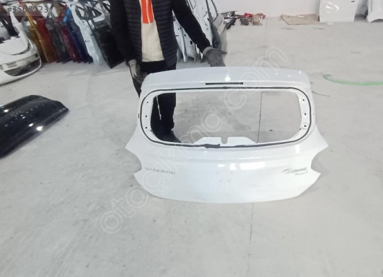 2020/2024 DACİA SANDERO BEYAZ BAGAJ KAPAĞI ORJINAL BOYASIZ