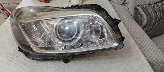 Opel İnsignia Sağ Far