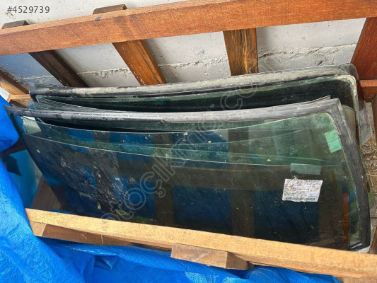 TOFAŞ ŞAHİN ÇIKMA CAM