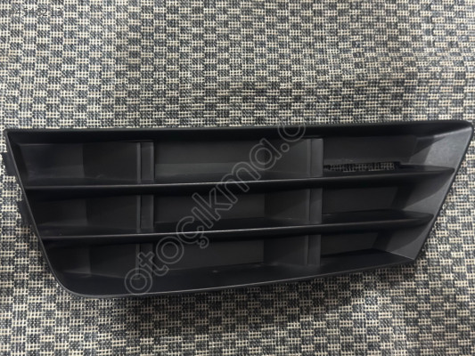 8WO807681B Audi A4 sol sis kapağı