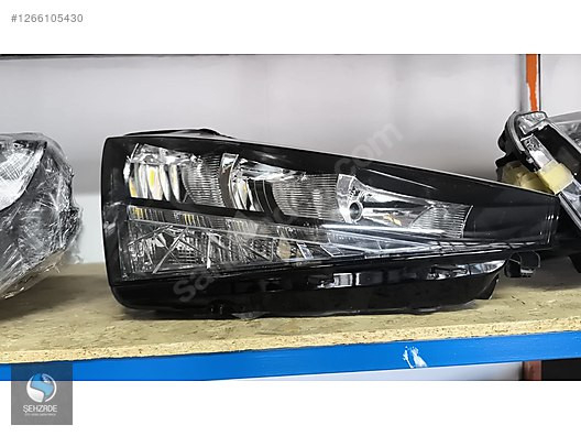 SKODA SCALA SAĞ FAR ORJİNAL ÇIKMA
