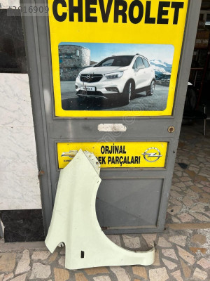 Opel corsa d sağ ön çamurluk