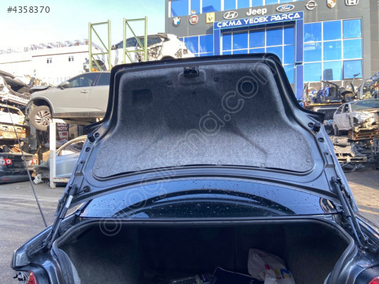 VOLVO S40 - BAGAJ KAPAĞI