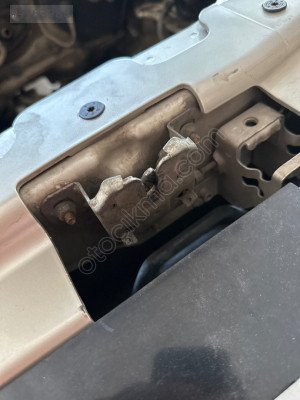 Fiat linea kaput kilidi