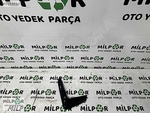 BMW 5 SERİSİ G30 LCİ ÖN TAMPON SAĞ IZGARA KAPLAMA 8098668