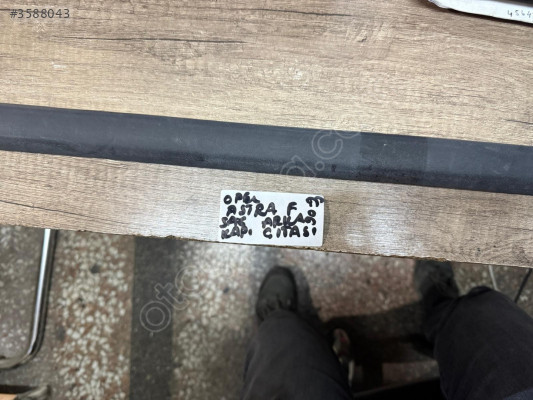 OPEL ASTRA F SAĞ ARKA KAPI ÇITASI ORJİNAL 90-97 MODEL