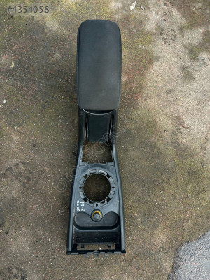 MEGANE 2 ORTA KONSOL ORJİNAAL ÇIKMA PARÇAA