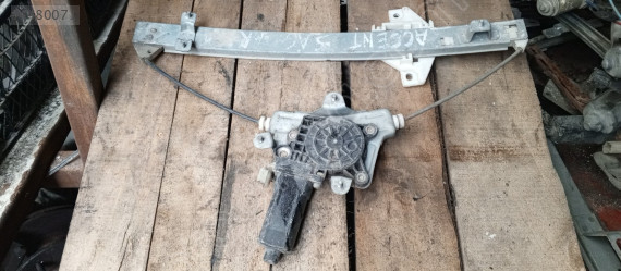 Hyundai accent sağ arka cam krikosu