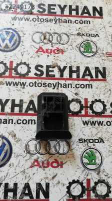 5H0887233 GOLF 8 2022 Arka koltuk isofix kapagı