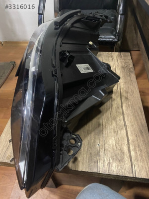PEUGEOT 3008 SAĞ ÖN FAR GTİLİNE LEDLİ ZENON 2016-2019