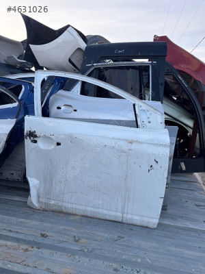 Renault Taliant sağ ön kapı