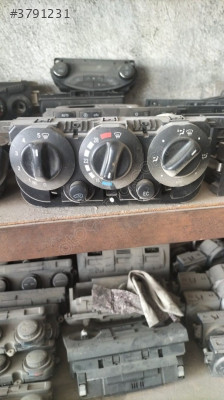 1688302085 Mercedes a168 klima kontrol paneli