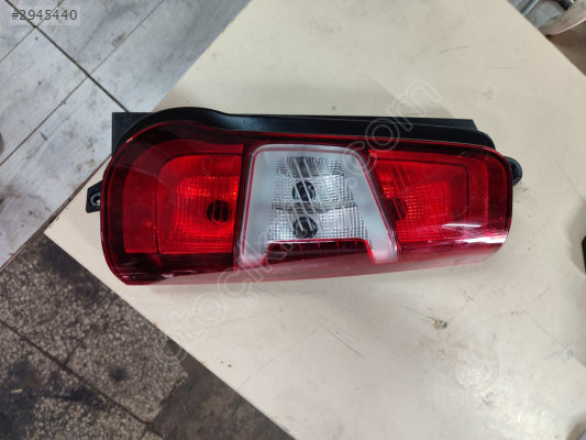 Peugeot Expert sağ arka Stop