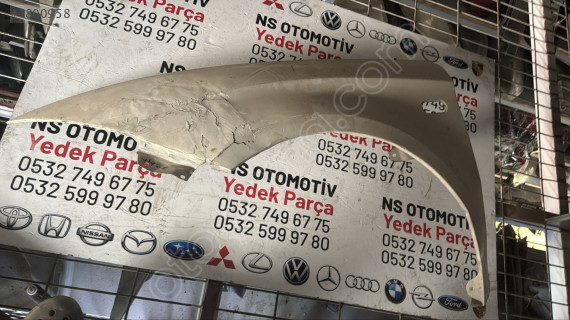 SEAT LEON SOL ÖN ÇAMURLUK