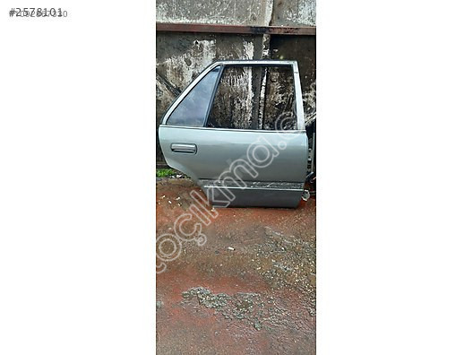 toyota corona sağ arka kapı