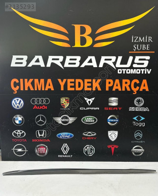AUDİ A3 SAĞ MARŞPİYEL KAPLAMASI 8Y0853860