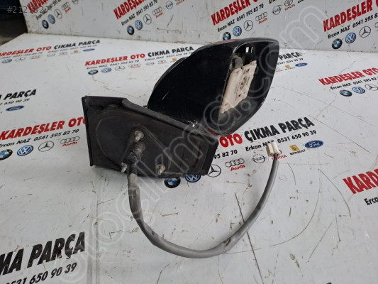 Toyota Yaris katlanır sağ dış dikiz aynası