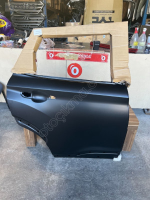 HYUNDAİ KONA SAĞ ARKA KAPI SIFIR YAN SANAYİ