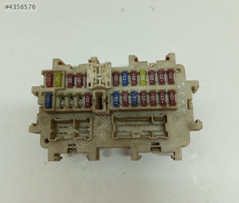 nissan navara 2011 sigorta kutusu (son fiyat)