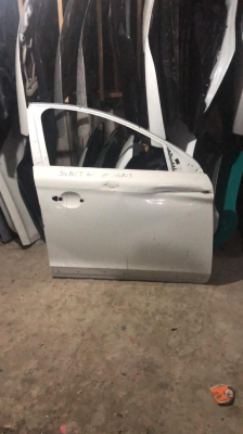 2013-18 VOLVO X60 SAĞ ÖN KAPI ORJ ÇIKMA