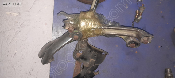 Renault 12 1975 model dış kapı kolu krom