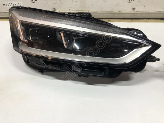 AUDI A5 B9 SAĞ FAR MATRİX LED 8W6941034D ORJİNAL
